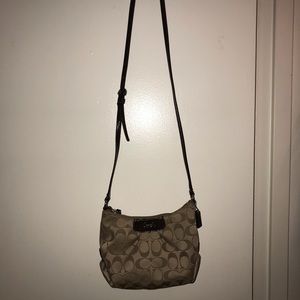 Fabric Coach crossbody bag